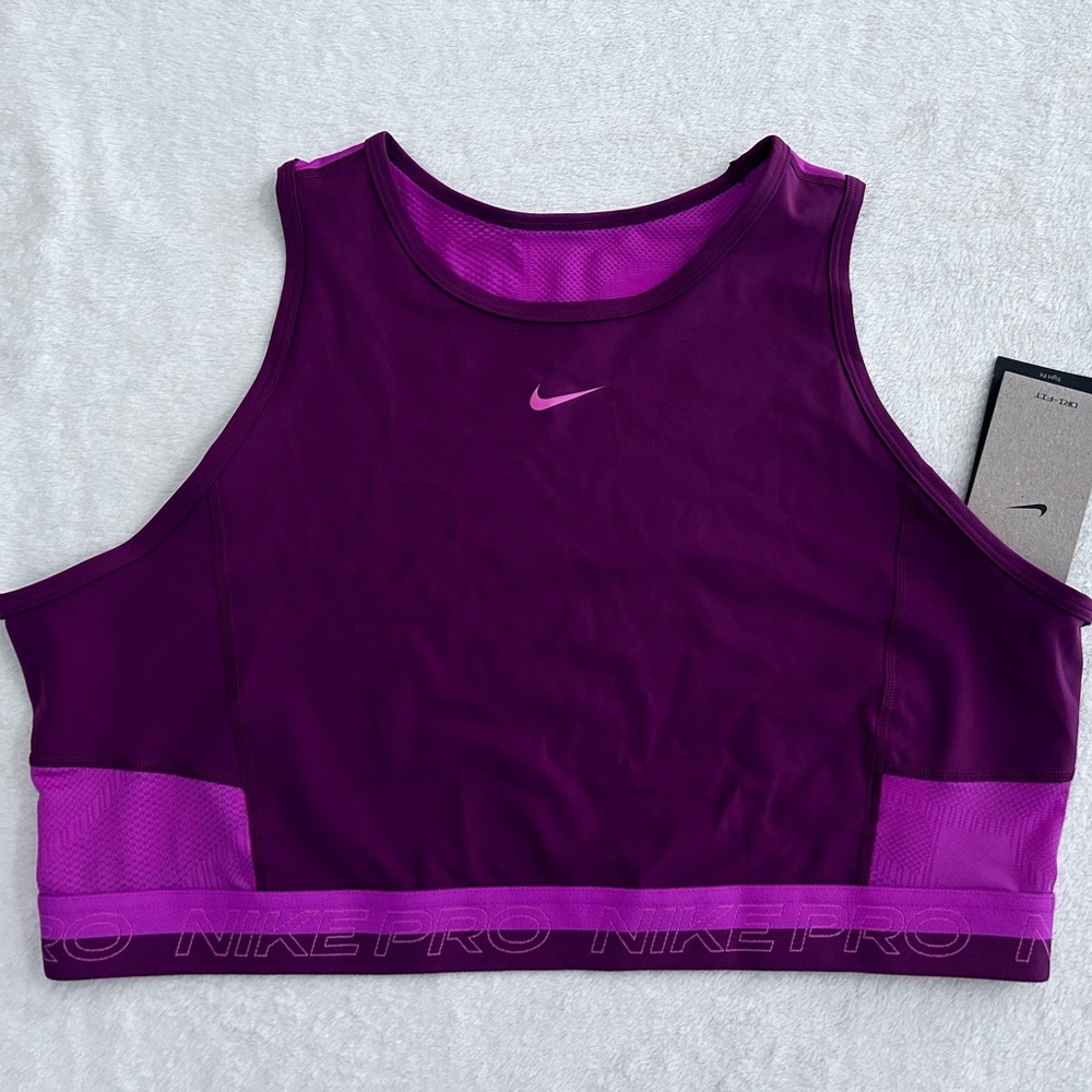 Nike Pro Athletic Top